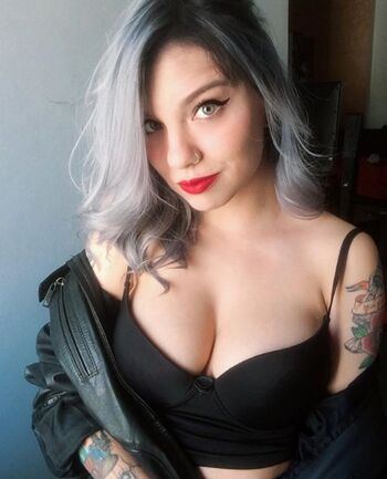 Full leaked Daisyxlicious/ private onlyfans photo