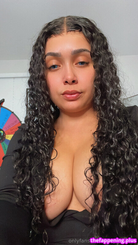 Aaliyah Hadid / aaliyahhadid / aaliyahhadidxo / itsaaliyahhadid 裸照OnlyFans照片 #284