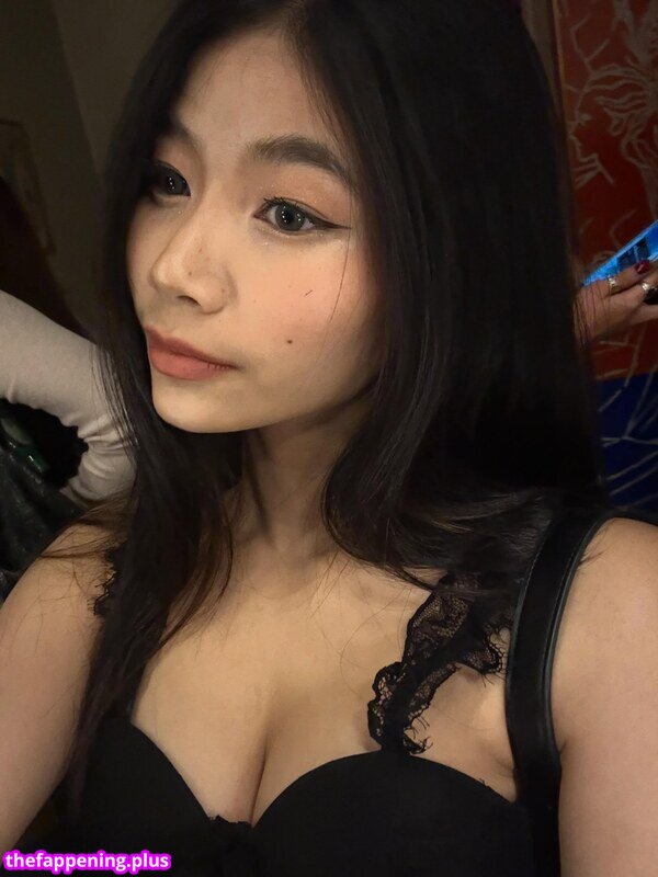Saipetch B. / aaomhelloo Naken OnlyFans Foto #241
