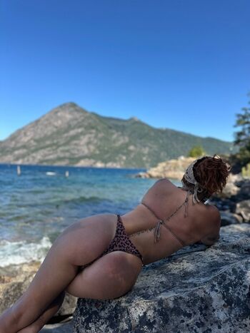 Full leaked Abrilpazos private onlyfans photo