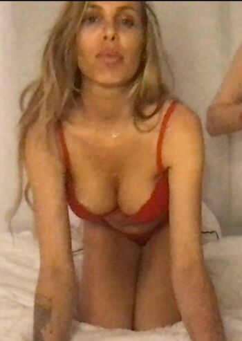 Adixia