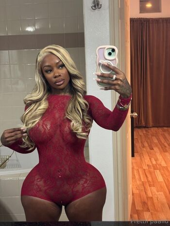 Full leaked African bimbos private onlyfans photo