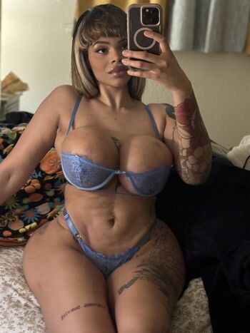 Full leaked African bimbos private onlyfans photo