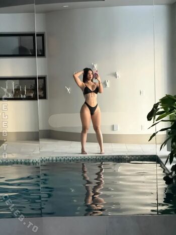 Full leaked Aishah sofey page private onlyfans photo