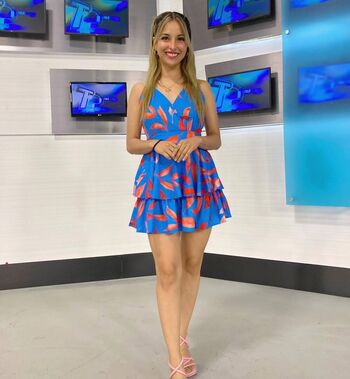 Full leaked Ale valencia page private onlyfans photo