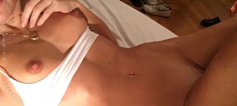 Alexandraa_97
