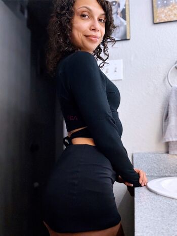 Full leaked Alexaskye private onlyfans photo