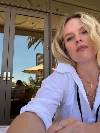 Full leaked Alice eve page private onlyfans photo