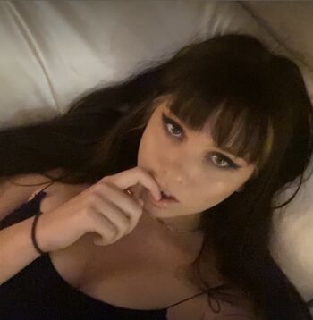 Full leaked Alicebrat private onlyfans photo