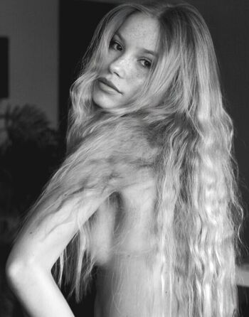 Full leaked Alix morillo private onlyfans photo