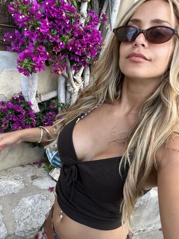 Full leaked Aliyah private onlyfans photo