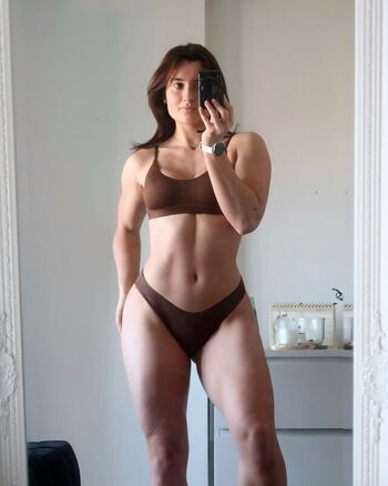 Ally Carter