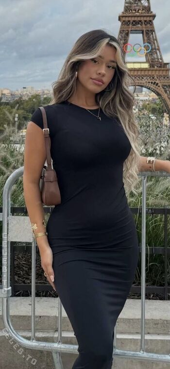 Full leaked Almira azemi page private onlyfans photo