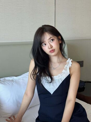 An Yujin 안유진 |