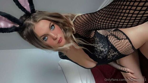 Anglbaby111