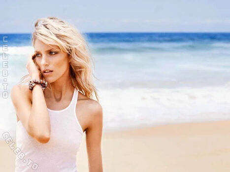Anja Rubik