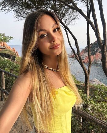 Full leaked Anna stoliar page private onlyfans photo