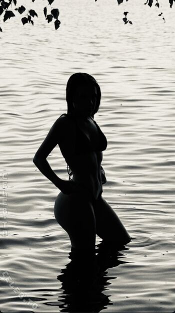 anna.wojz