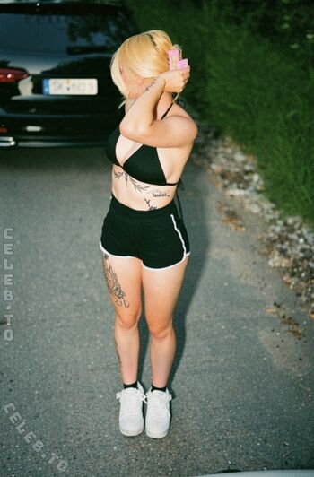 Anny_vans