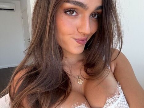 Antia Isabella