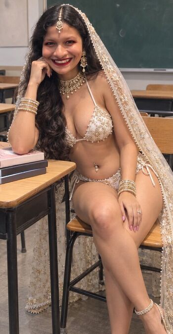 Full leaked Anushka das private onlyfans photo