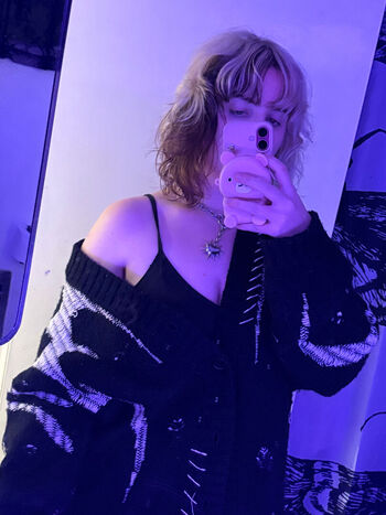 Full leaked Aretteepls page private onlyfans photo