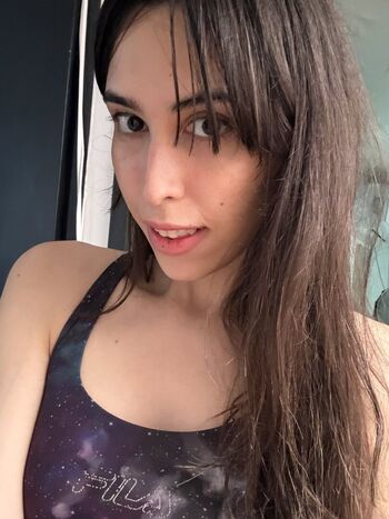 Ashlee Vr.irl