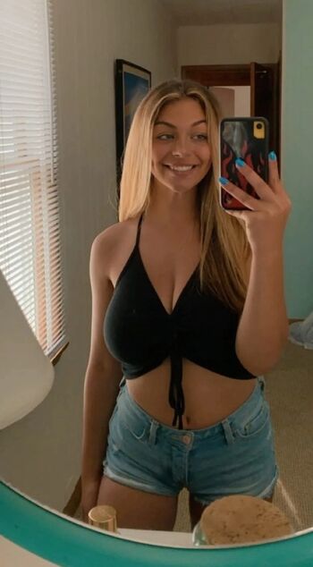 ashleighmarchetti_