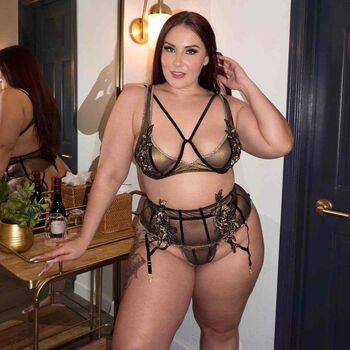 Aubrey Red Ruby Red