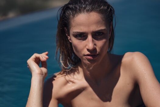 Aude-Jane Deville