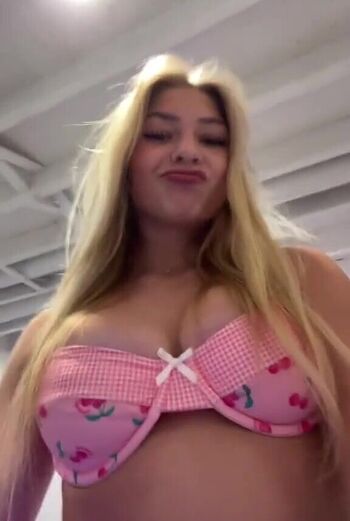 Full leaked Audrey wright private onlyfans photo