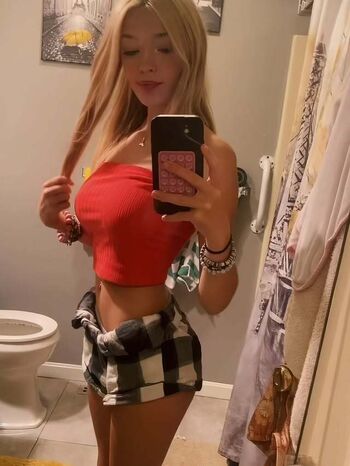 Full leaked Dakota kai/ private onlyfans photo