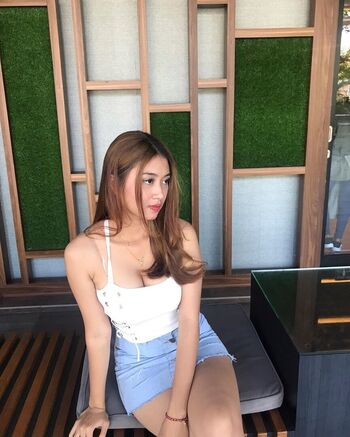 Ayu Tarisa