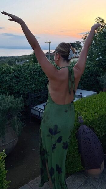 Full leaked Bailee madison private onlyfans photo