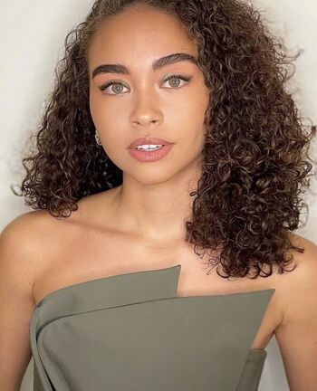 Full leaked Bailey bass page private onlyfans photo