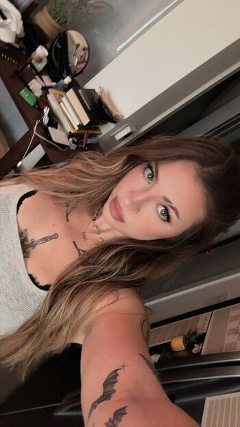 Full leaked Baileygoat private onlyfans photo