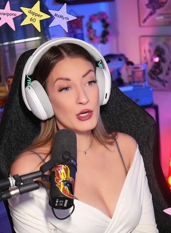 BasicWitGirl