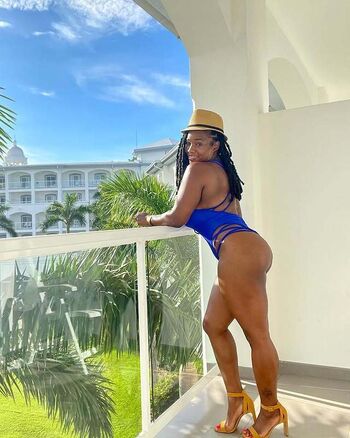 Beckybrowngurl