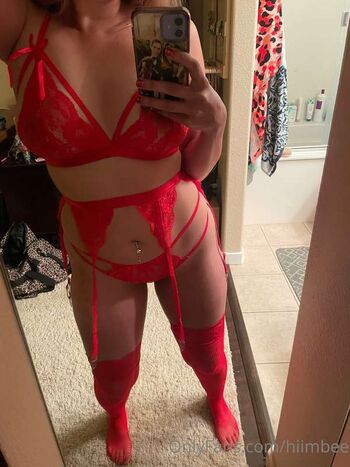 Full leaked Kellie in a bikini/ private onlyfans photo