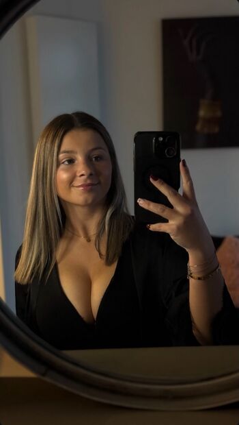 Full leaked Beevbabe private onlyfans photo