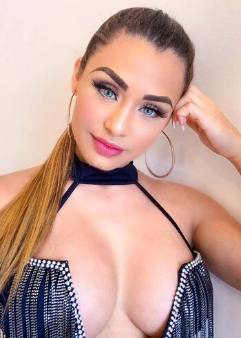 Bella Araujo