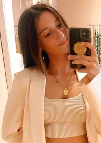 Bella Robertson