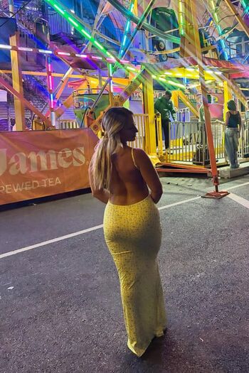 Full leaked Bella thiccc page private onlyfans photo