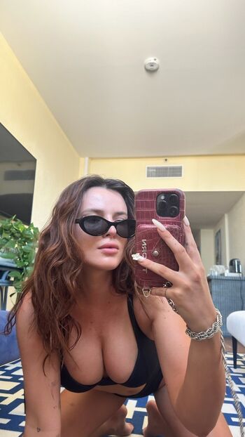 Full leaked Bella thorne page private onlyfans photo