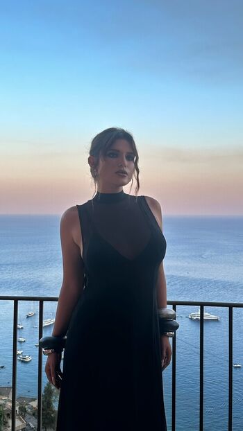 Full leaked Bella thorne page private onlyfans photo