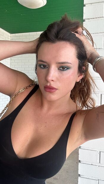Full leaked Bella thorne private onlyfans photo