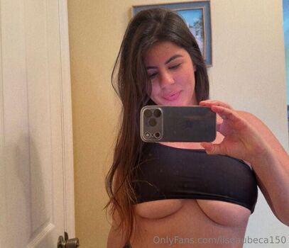Full leaked Bellalis private onlyfans photo