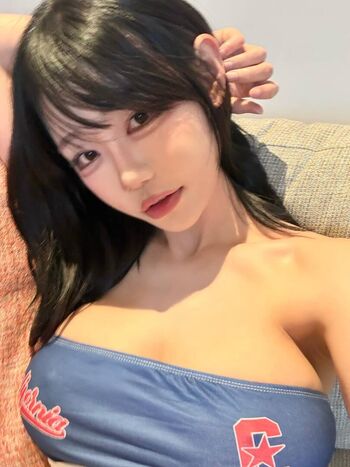 Full leaked Berry page private onlyfans photo
