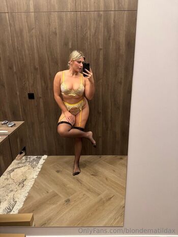 Full leaked Blondematildax private onlyfans photo