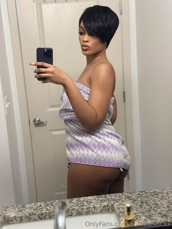 __Bombshell__